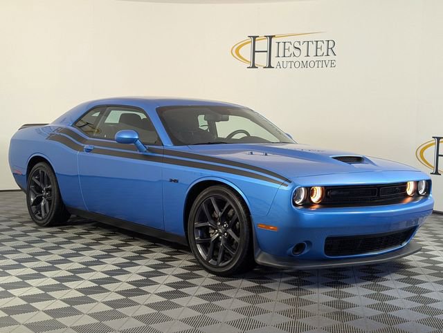 Used 2023 Dodge Challenger R/T w/ Blacktop Package image 2