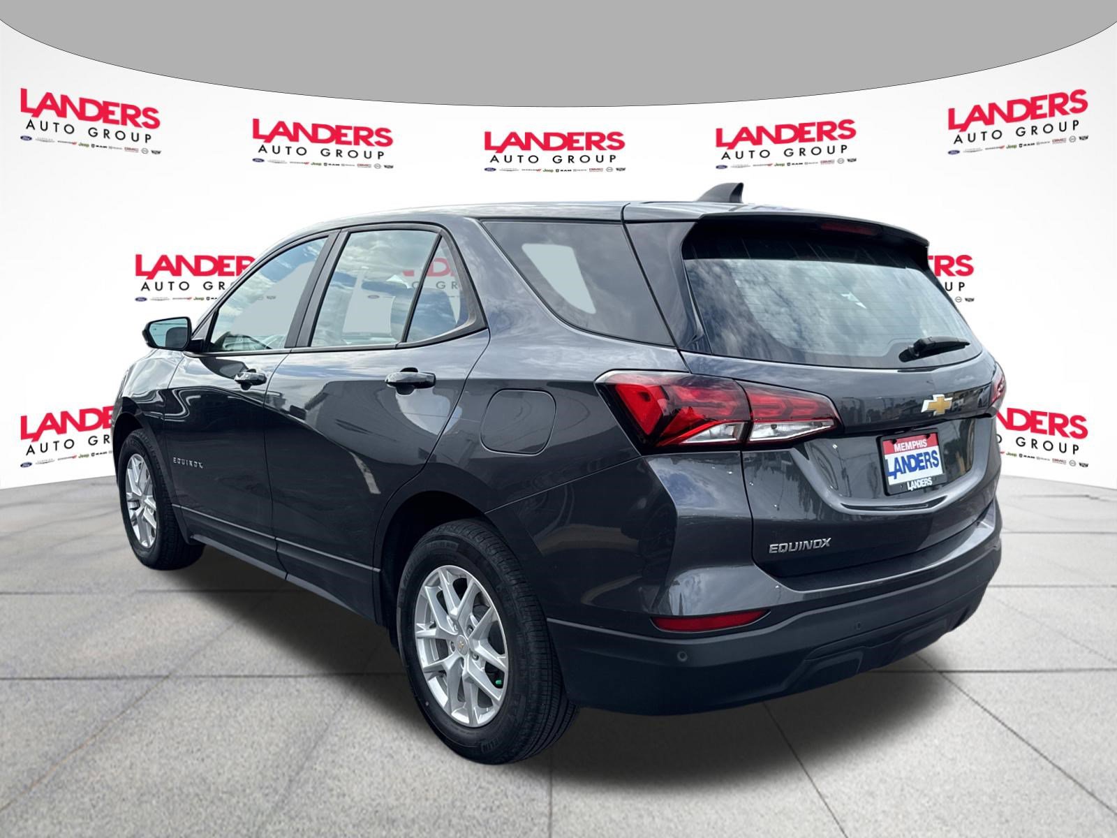 Used 2022 Chevrolet Equinox LS FWD image 5
