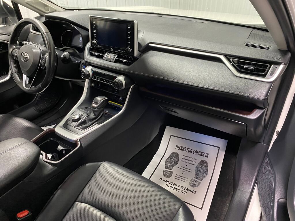 Used 2019 Toyota RAV4 Limited w/ Advanced Technology Package AWD/4WD image 8