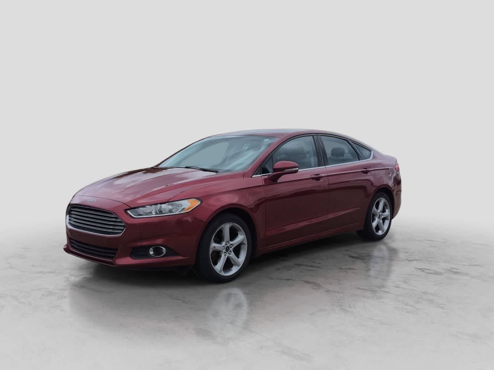 Used 2016 Ford Fusion SE FWD image 4