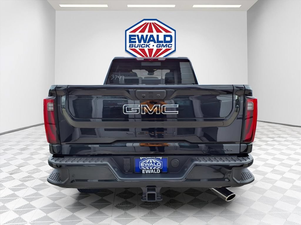 New 2026 GMC Sierra 2500 Denali w/ Denali Reserve Package AWD/4WD image 7
