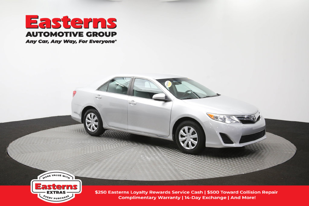 Used 2014 Toyota Camry LE FWD image 49
