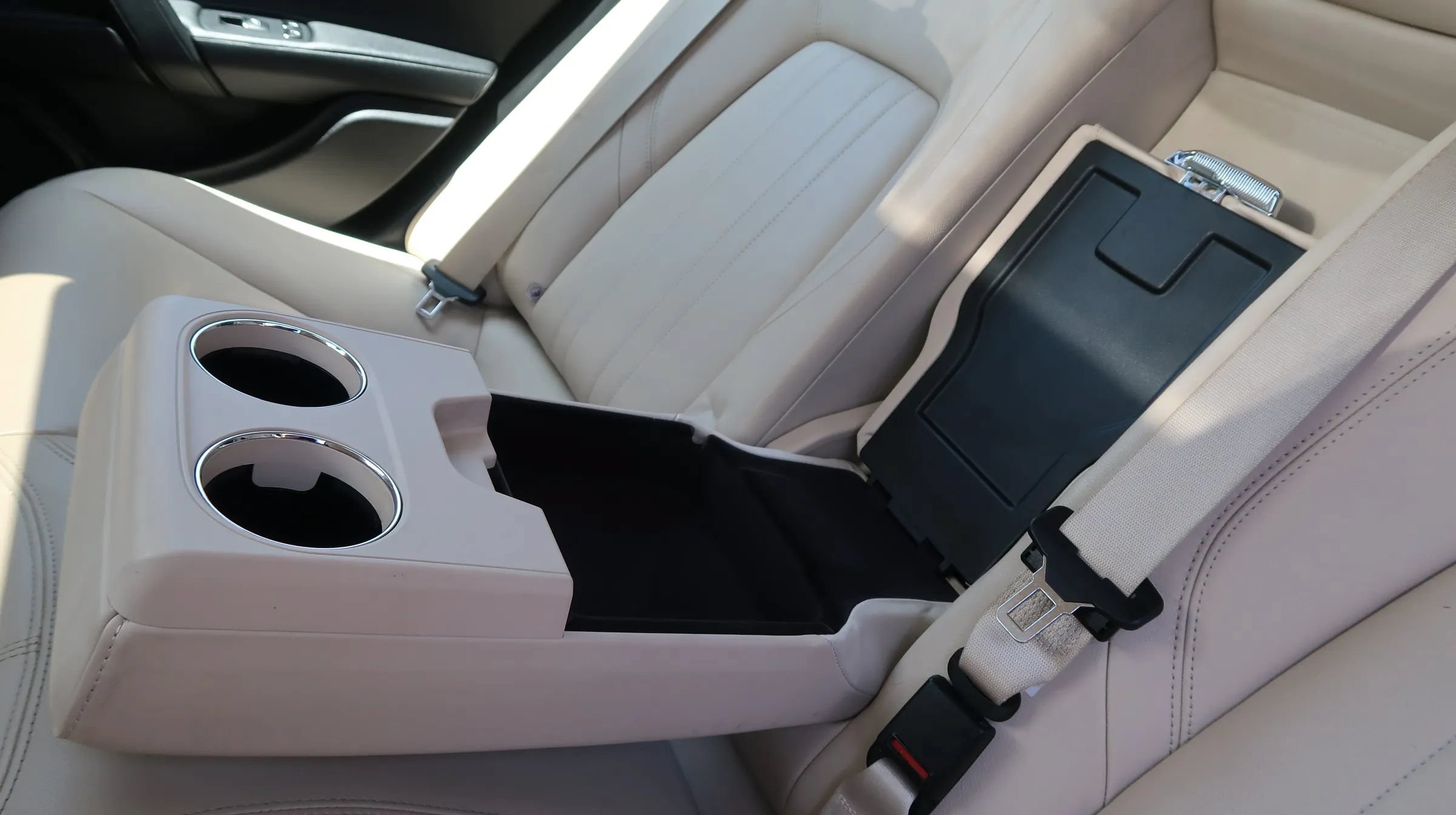 Used 2020 Maserati Ghibli RWD image 44