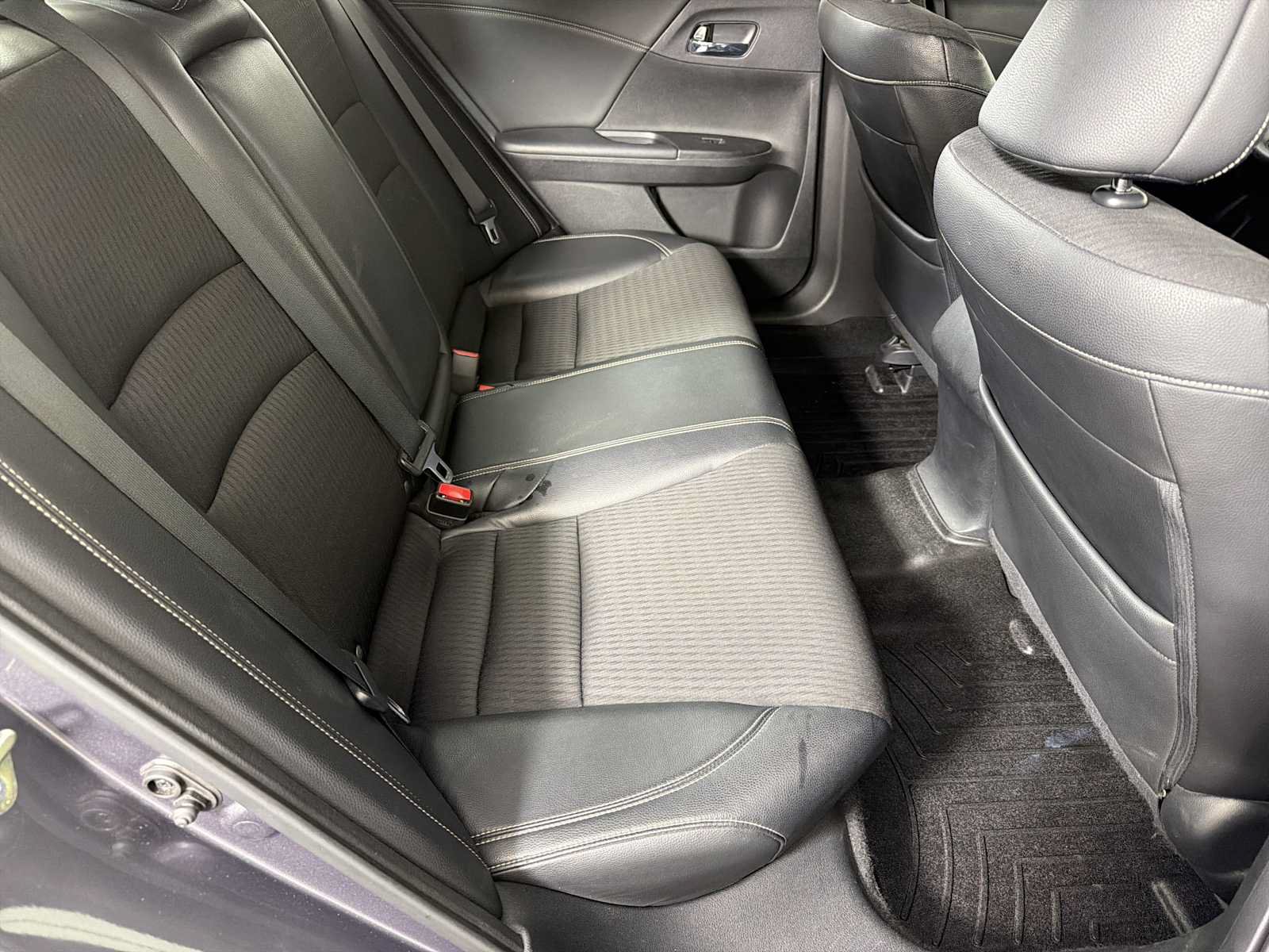Used 2016 Honda Accord Sport image 13