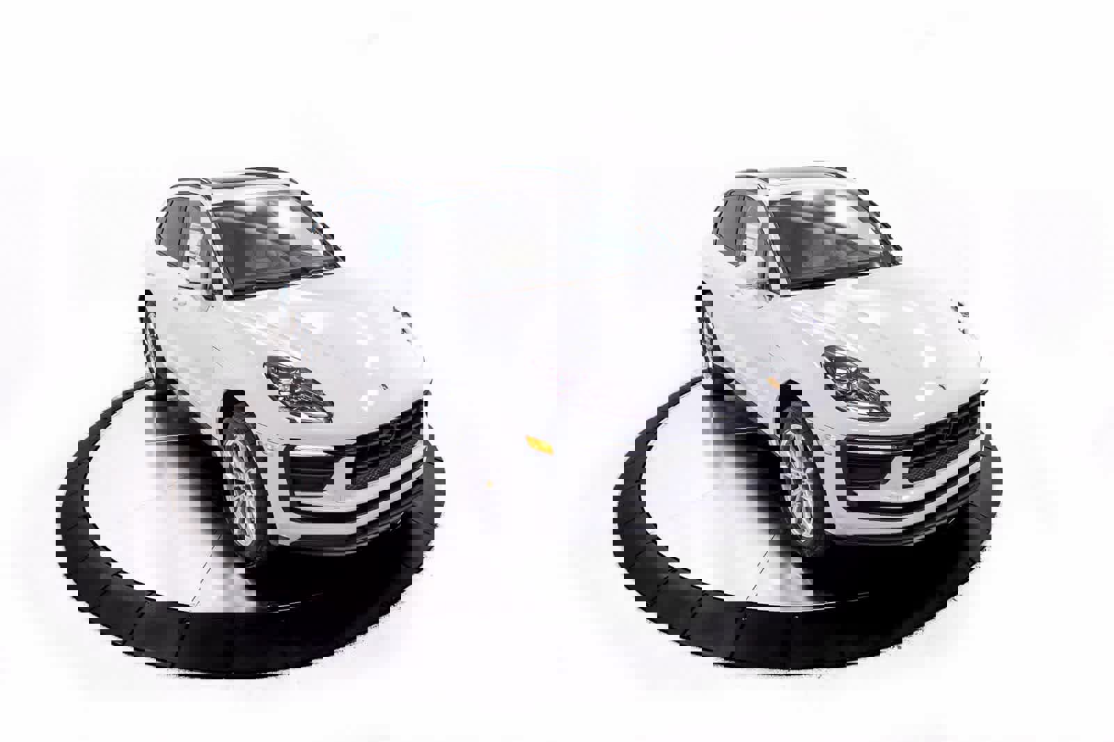 Certified 2026 Porsche Macan image 40