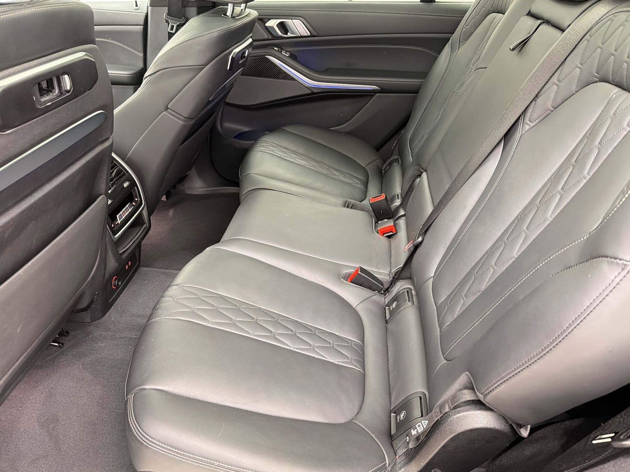 Certified 2025 BMW X7 M60i AWD/4WD image 14