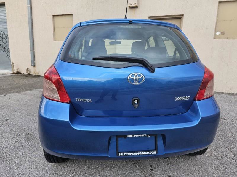 Used 2007 Toyota Yaris 2-Door Hatchback FWD image 8