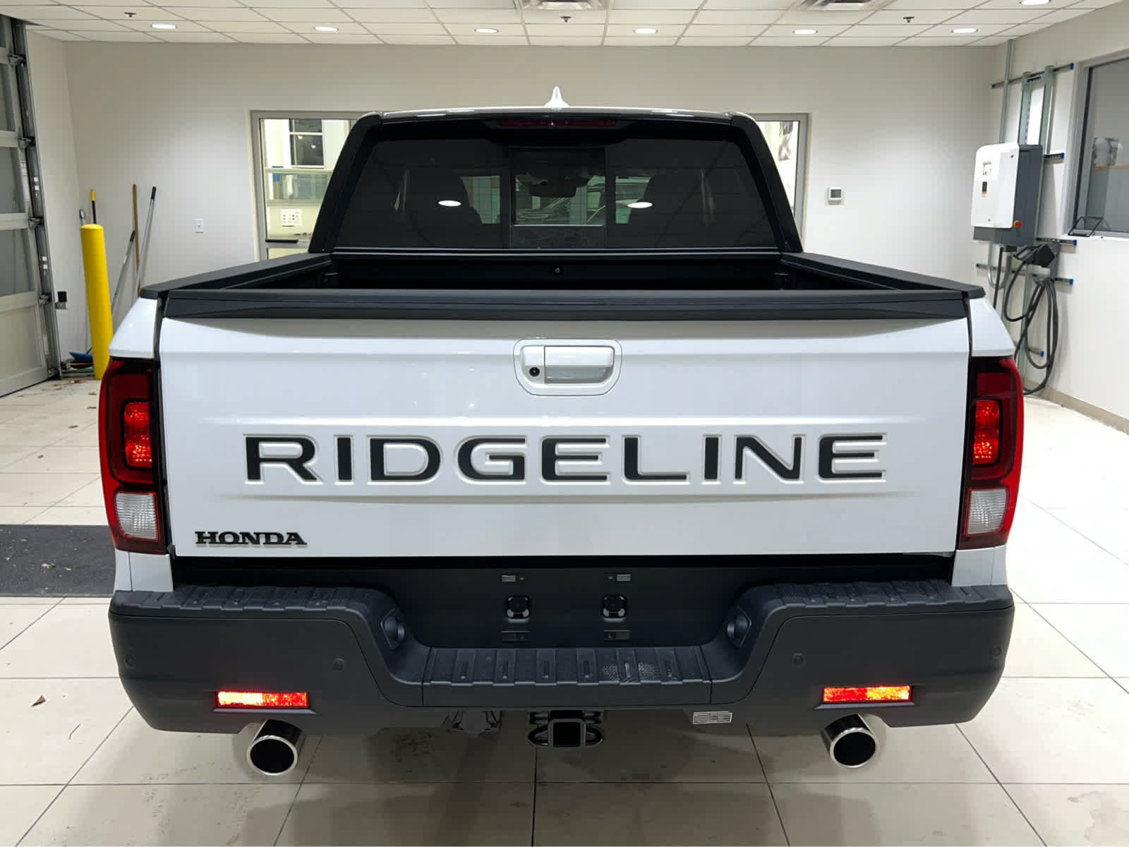 New 2026 Honda Ridgeline Black Edition image 7
