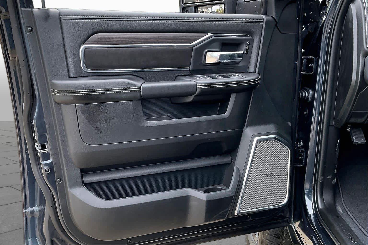 New 2027 RAM 2500 Laramie AWD/4WD image 10