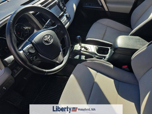 Used 2016 Toyota RAV4 XLE AWD/4WD image 5