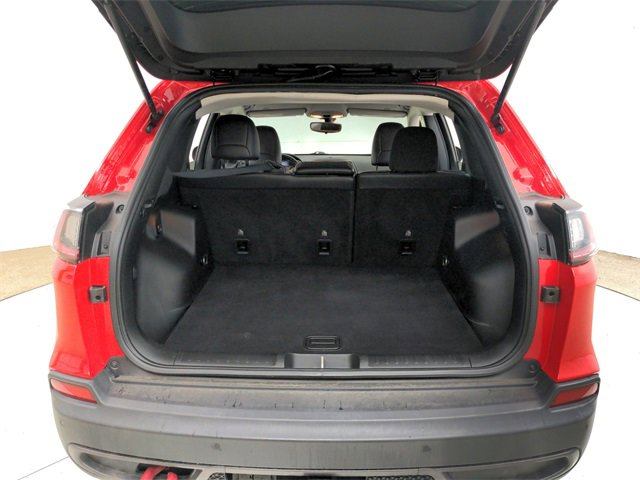 Used 2019 Jeep Cherokee Trailhawk w/ Cold Weather Group image 43