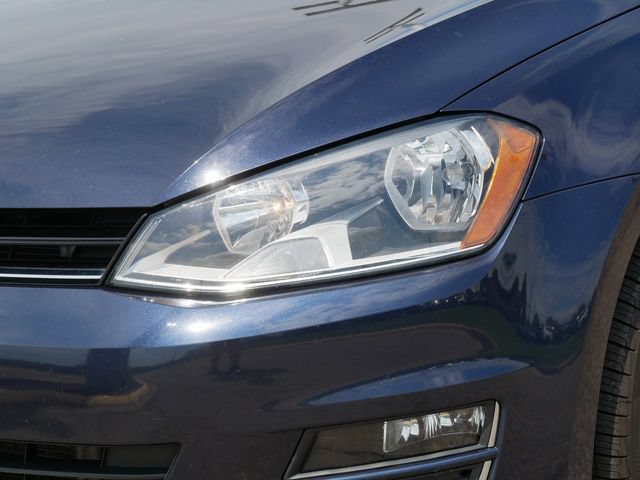 Used 2017 Volkswagen Golf SE FWD image 10
