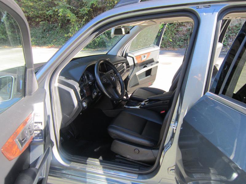 Used 2012 Mercedes-Benz GLK 350 4MATIC image 6