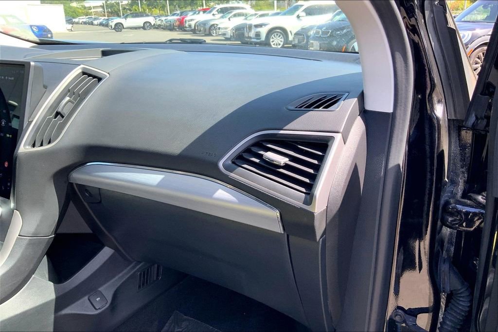 Used 2022 Ford Edge SEL w/ Convenience Package image 15