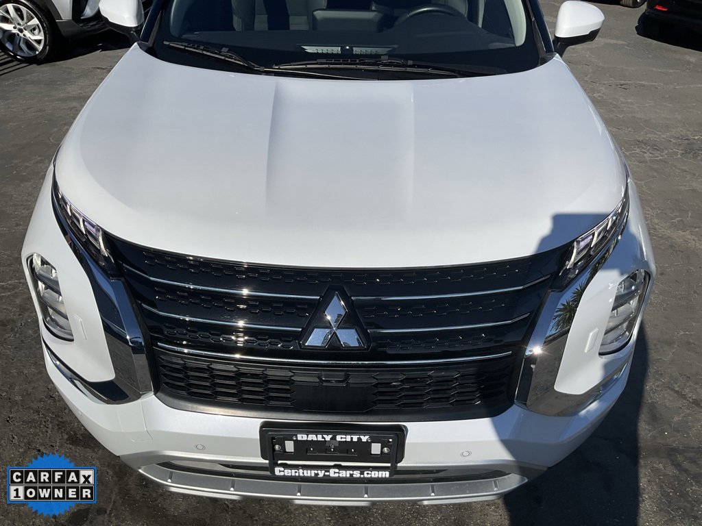 Used 2023 Mitsubishi Outlander SE image 95