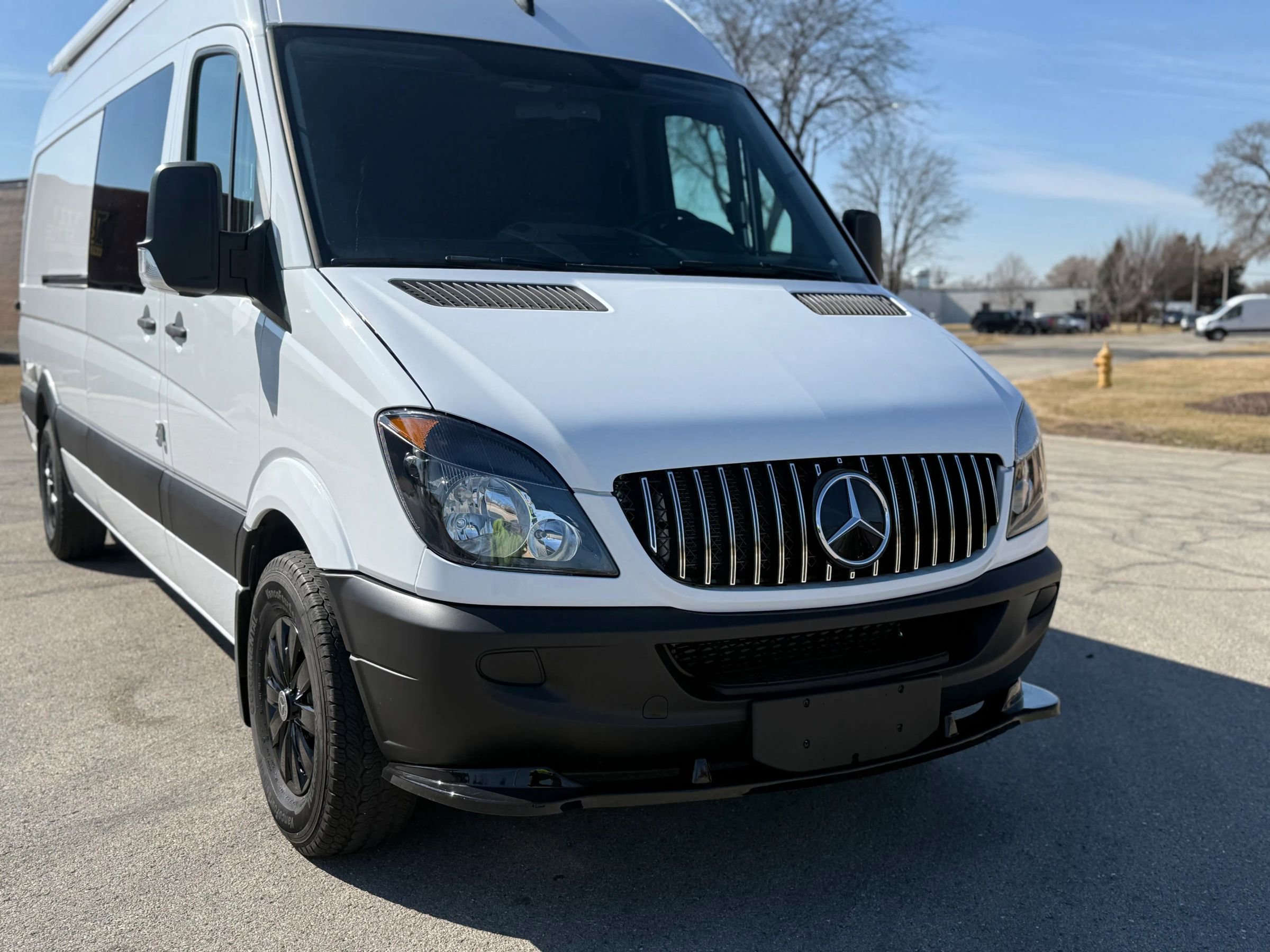 Used 2011 Mercedes-Benz Sprinter 2500 w/ Premium Pkg image 2