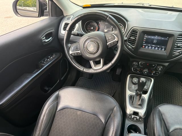 Used 2018 Jeep Compass Latitude w/ Popular Equipment Group AWD/4WD image 20