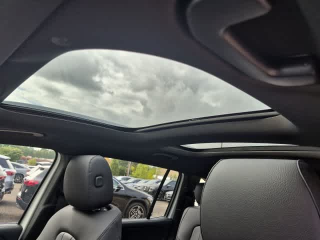 New 2026 Mercedes-Benz GLB 250 4MATIC image 19