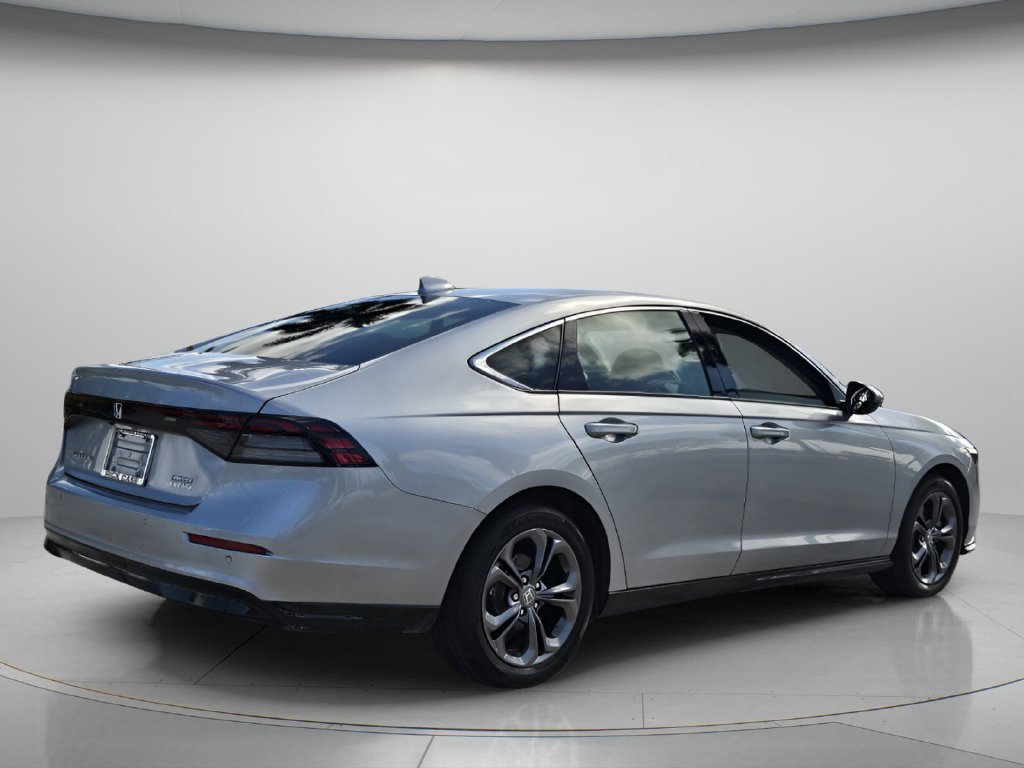 Certified 2025 Honda Accord EX-L image 4