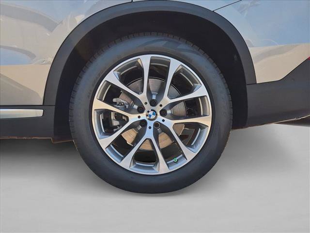 New 2026 BMW X5 xDrive40i w/ Premium Package AWD/4WD image 10