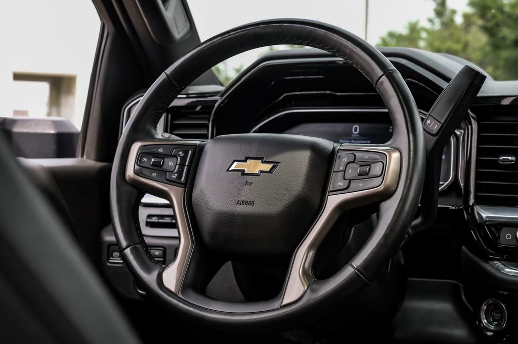 Used 2024 Chevrolet Silverado 2500 High Country w/ High Country Premium Package image 19
