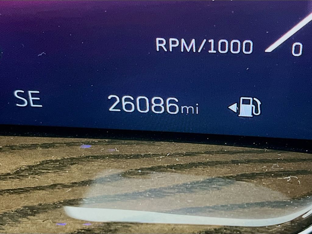 Used 2025 Cadillac Escalade ESV Sport Platinum w/ LPO, ONYX Package image 12