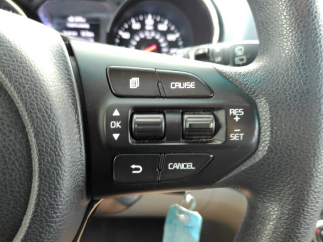 Used 2021 Kia Sedona LX FWD image 44