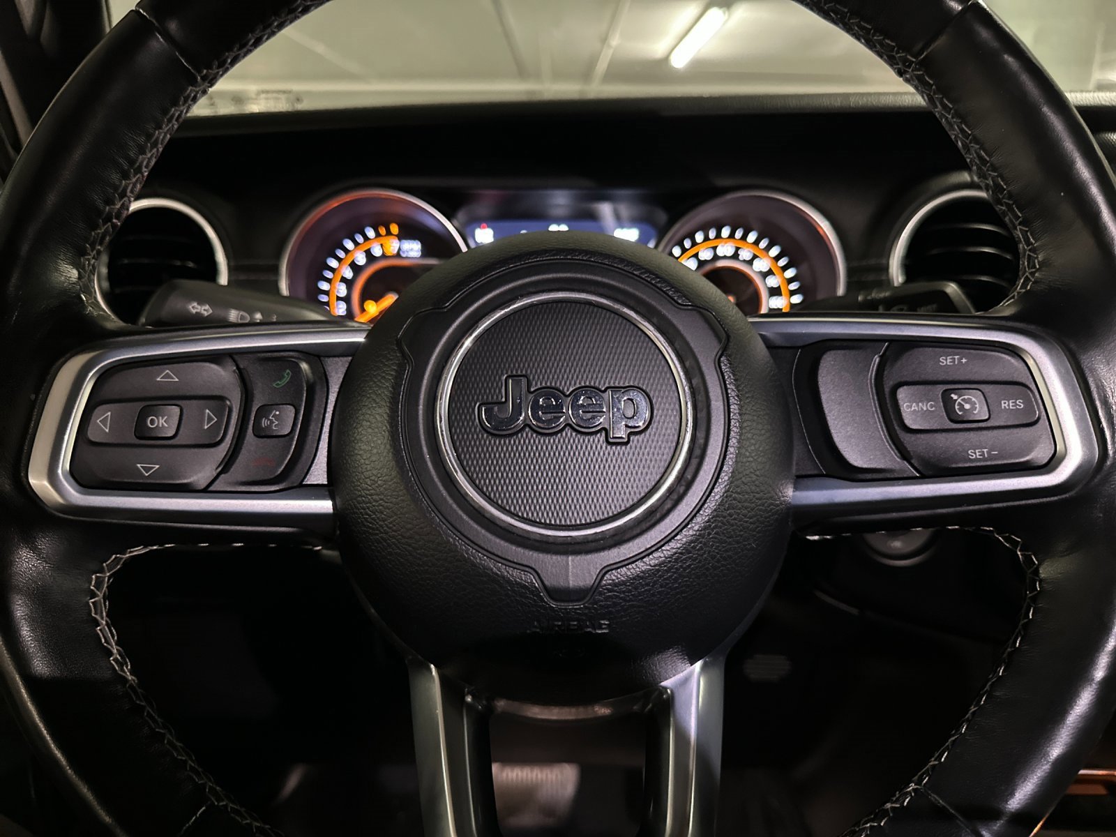 Used 2020 Jeep Gladiator Overland image 22