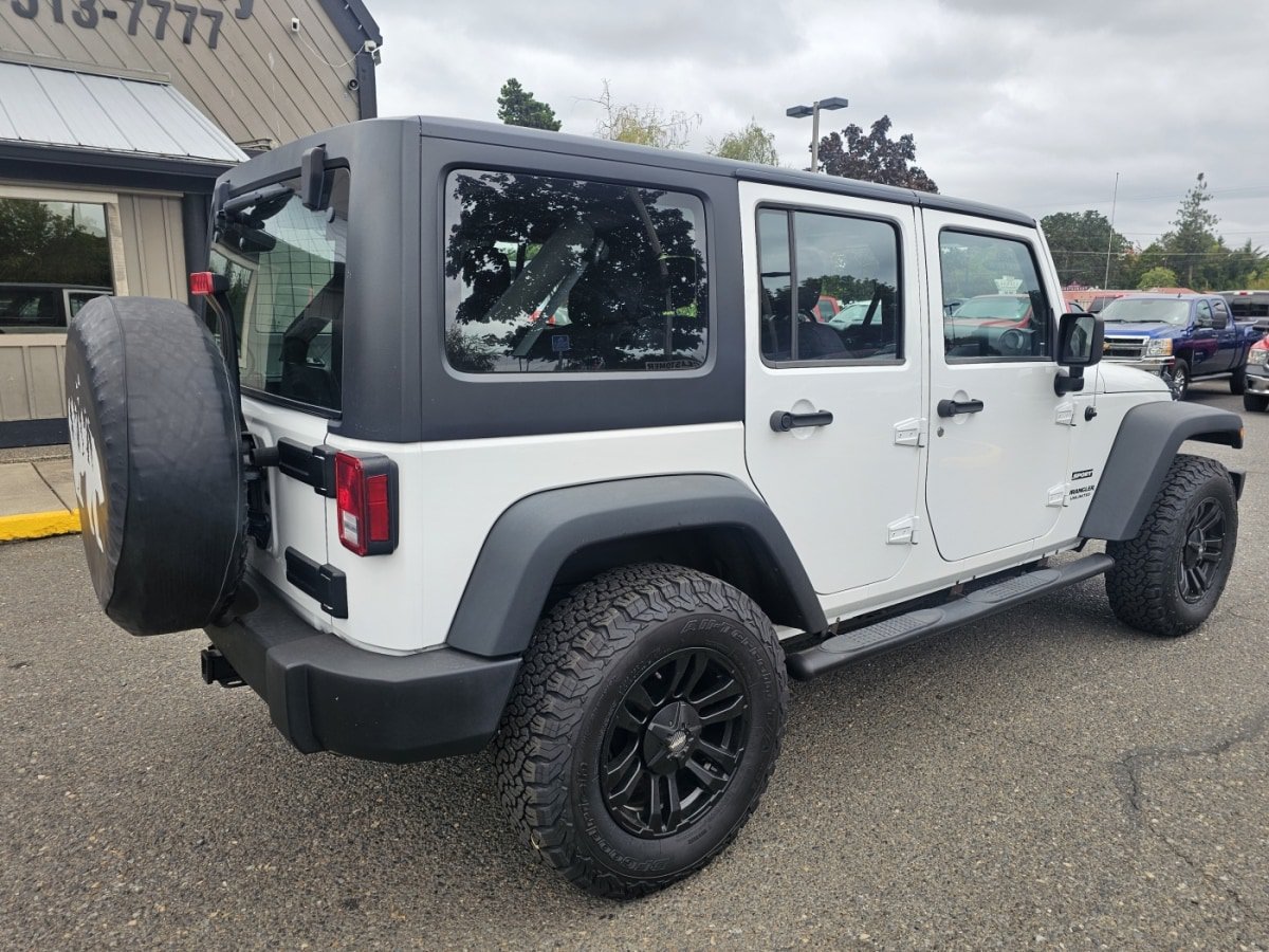 Used 2013 Jeep Wrangler Unlimited Sport AWD/4WD image 5