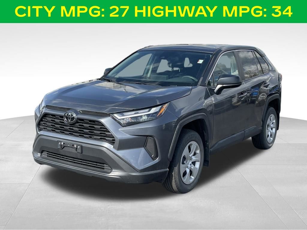 Used 2023 Toyota RAV4 LE image 4