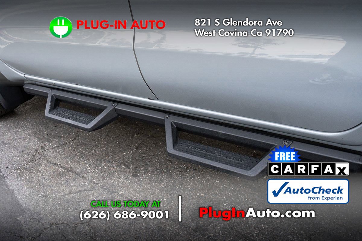 Used 2025 Nissan Frontier PRO-4X w/ Pro Premium Package image 9