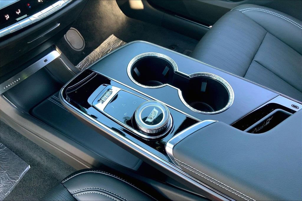 New 2026 Cadillac Lyriq V image 10