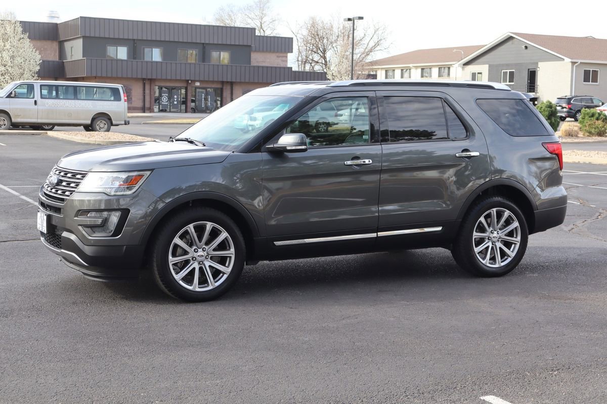 Used 2016 Ford Explorer Limited image 10