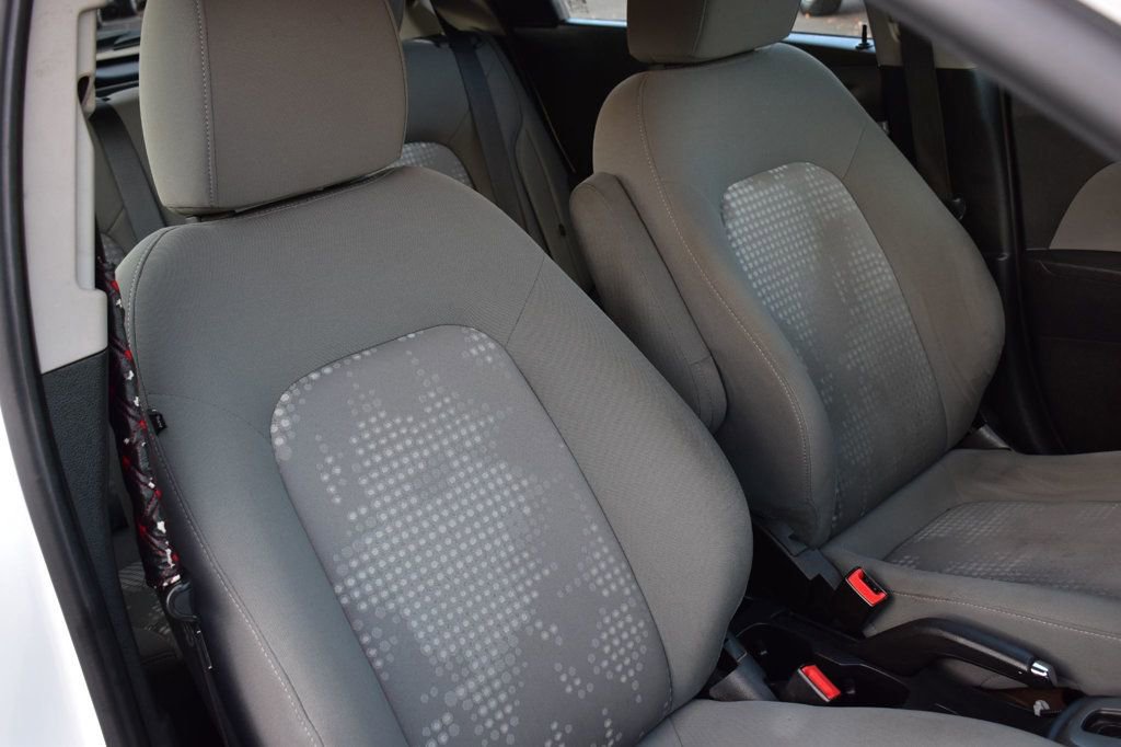 Used 2016 Chevrolet Sonic LS image 18