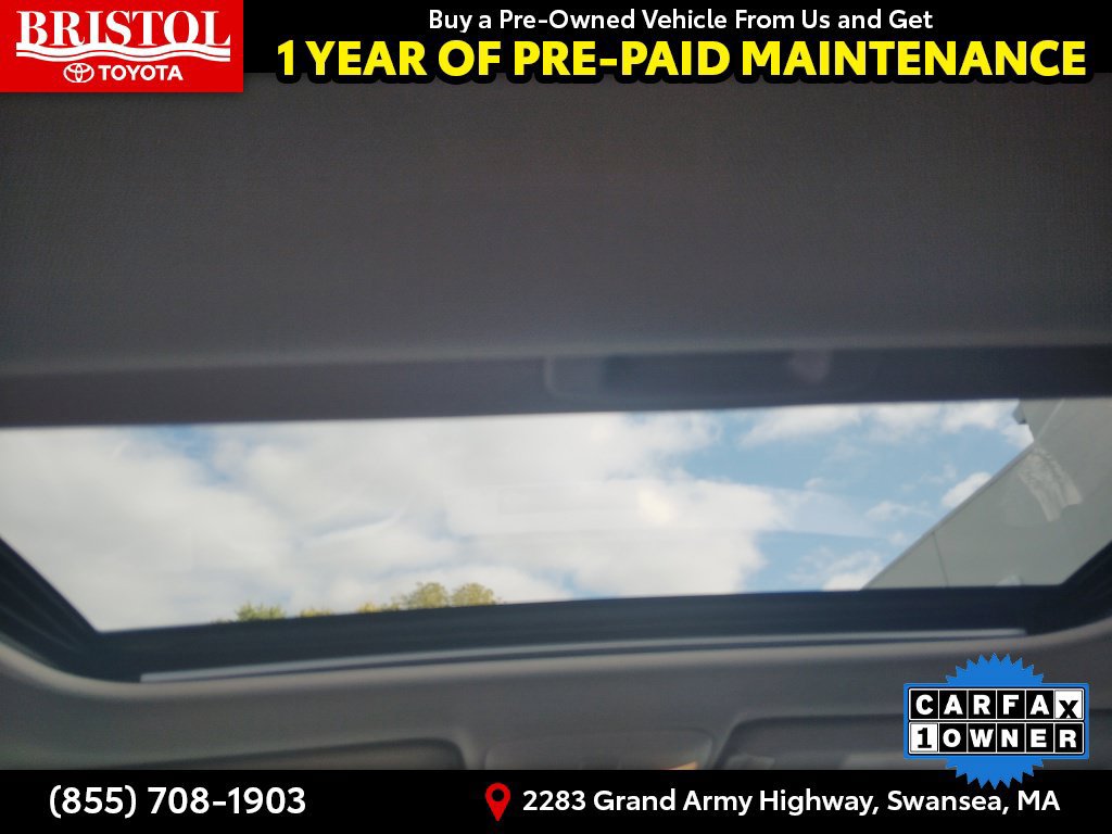 Used 2018 Toyota RAV4 XLE AWD/4WD image 18