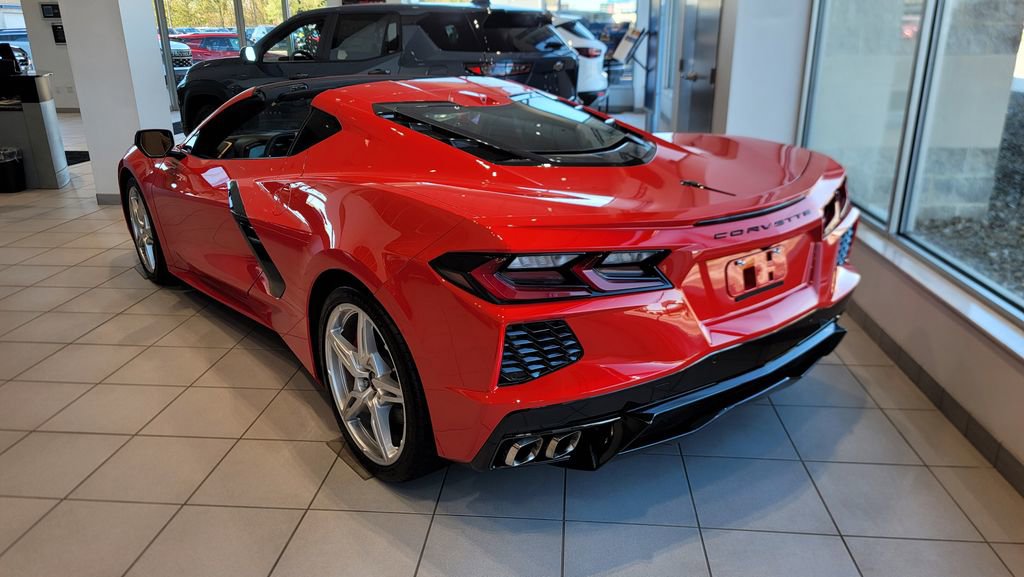 Used 2025 Chevrolet Corvette Stingray Preferred Cpe w/ 2LT image 9