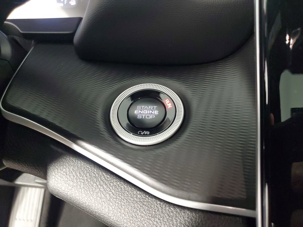 Used 2025 Jeep Grand Cherokee L Altitude image 22