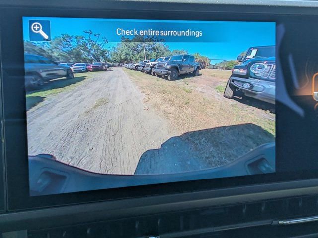 New 2026 Jeep Gladiator Willys AWD/4WD image 18