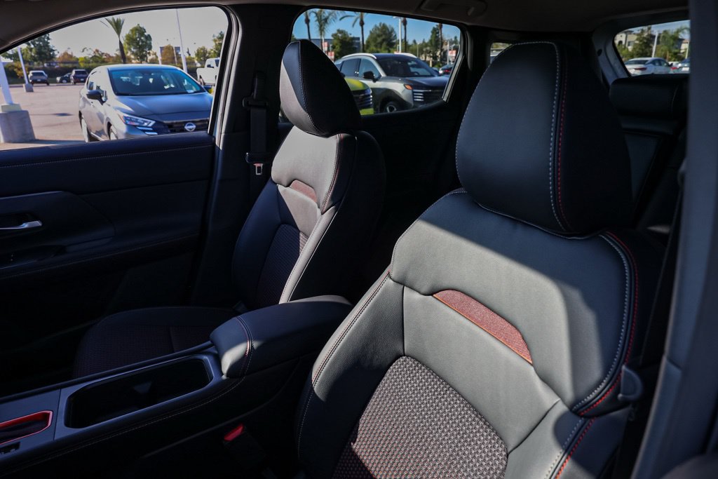New 2026 Nissan Kicks SR FWD image 16