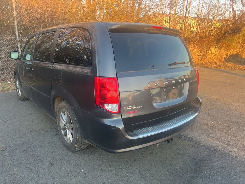 Used 2016 Dodge Grand Caravan SE FWD image 5