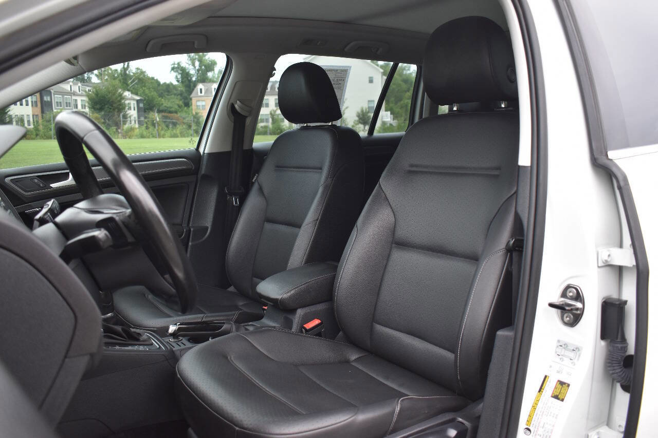 Used 2017 Volkswagen Golf Alltrack SE image 12