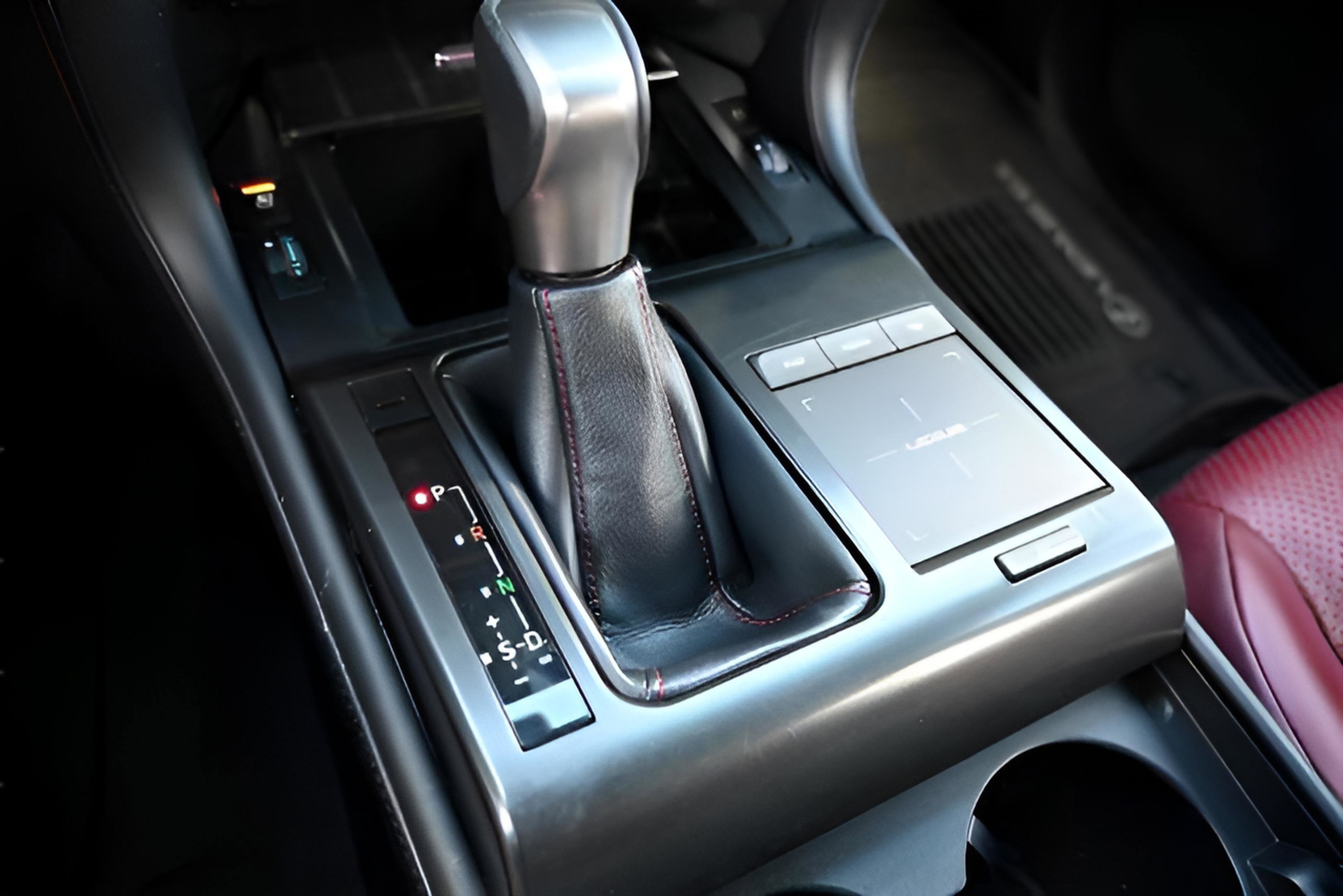 Used 2023 Lexus GX 460 Luxury w/ Sport Design Package image 28