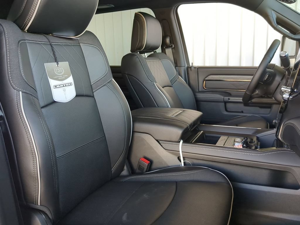 New 2026 RAM 2500 Limited AWD/4WD image 8
