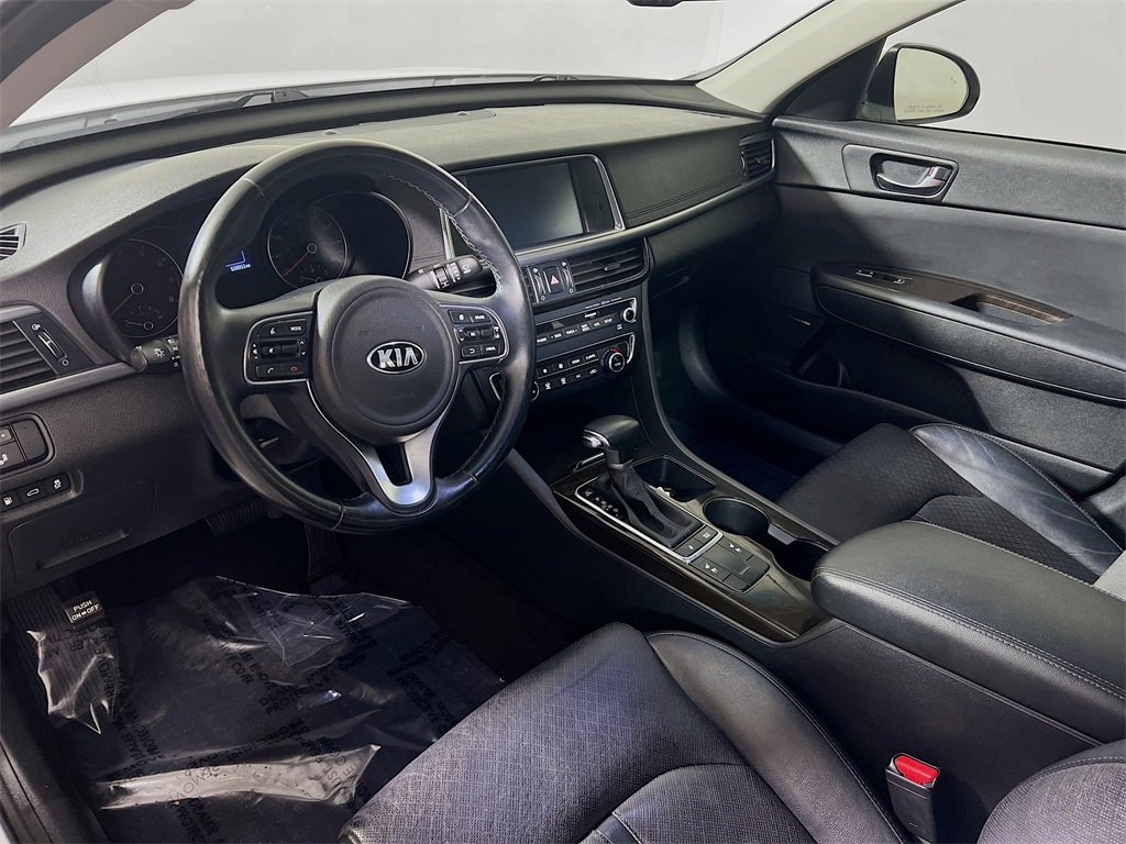 Used 2016 Kia Optima EX w/ Premium Package image 10