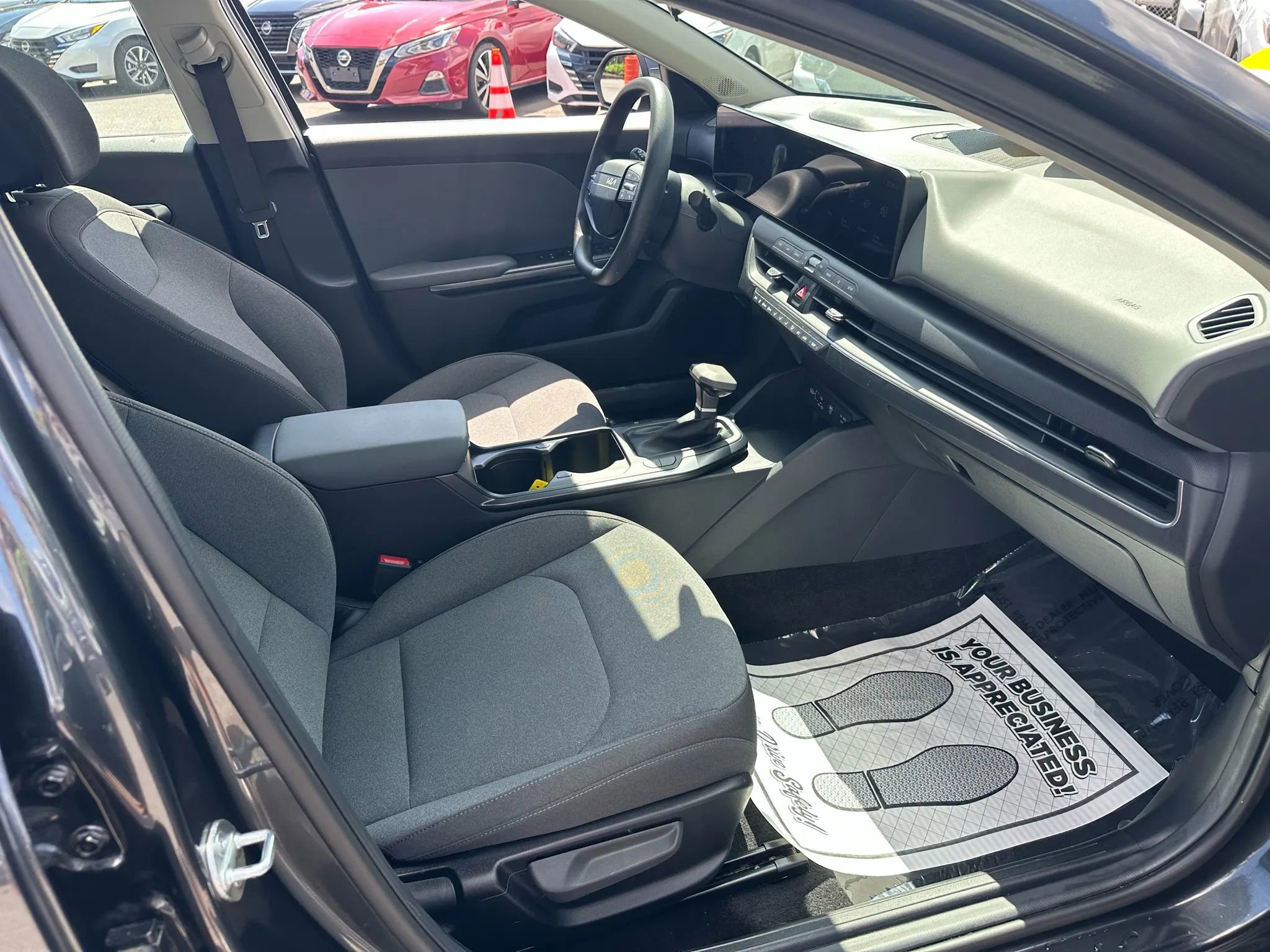 Used 2025 Kia K4 image 18