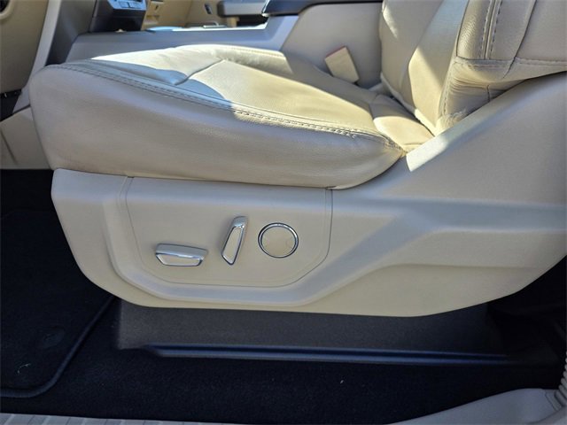Used 2019 Ford F250 Lariat w/ Lariat Ultimate Package image 18