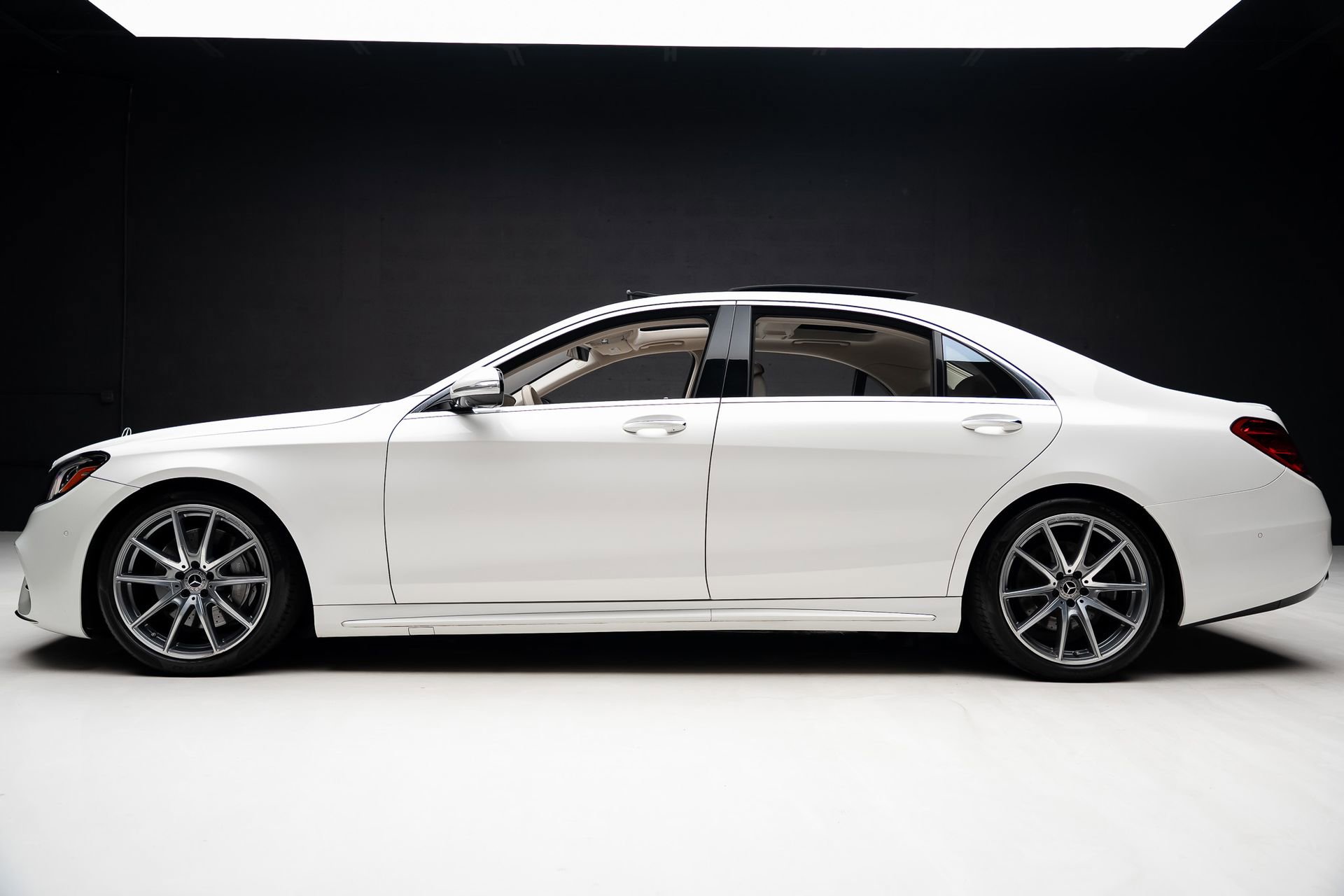 Used 2020 Mercedes-Benz S 450 Sedan image 17