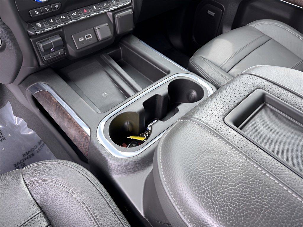 Used 2022 GMC Sierra 3500 Denali w/ Denali Black Diamond Edition image 41