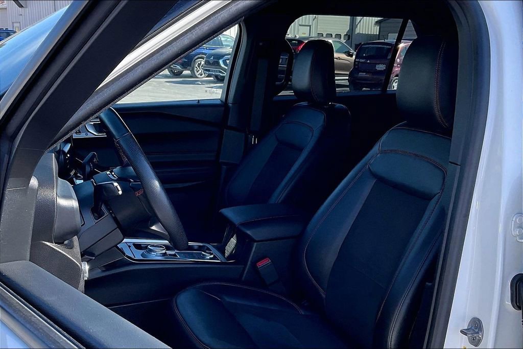 Used 2022 Ford Explorer ST-Line image 24
