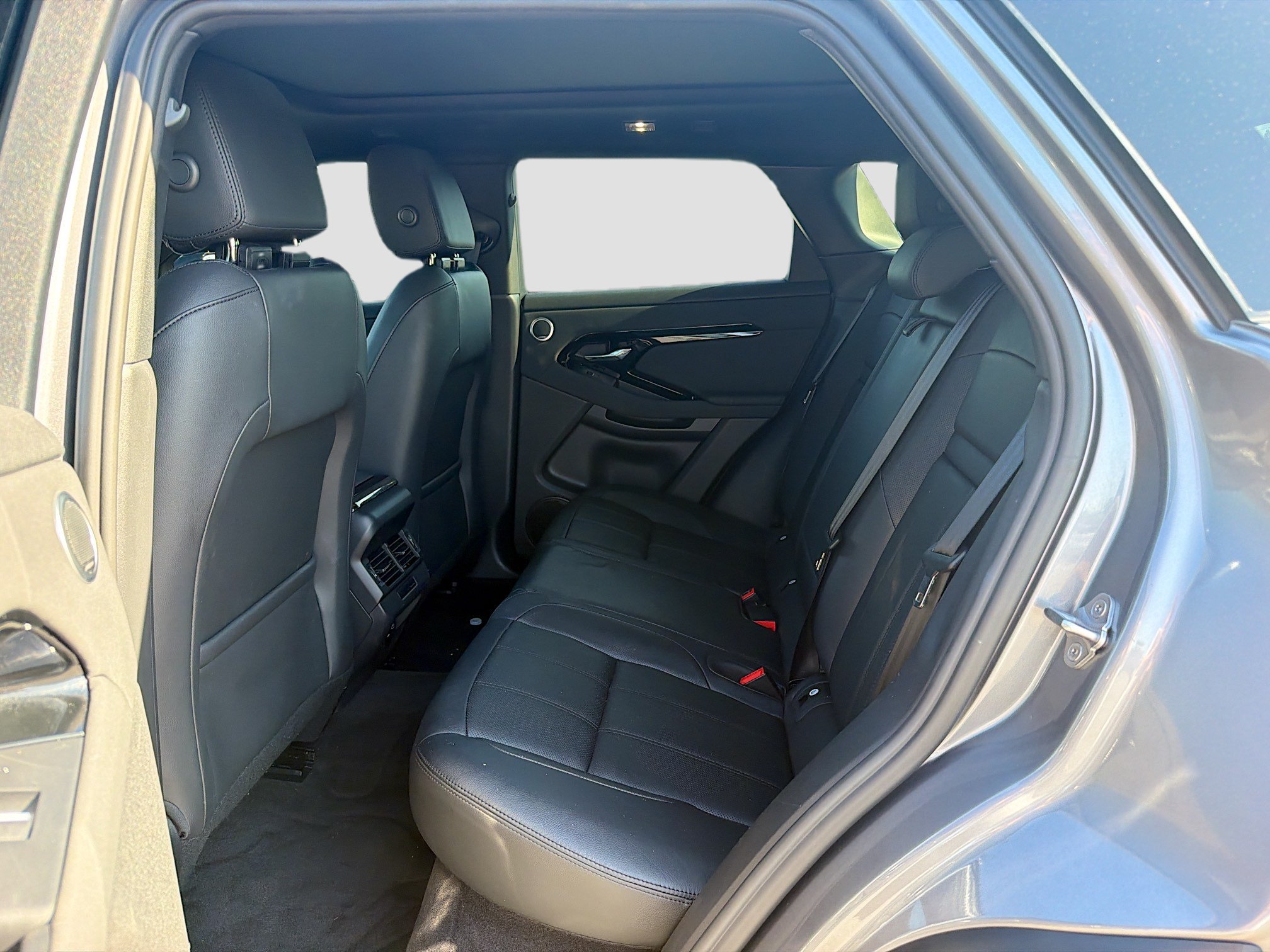 Used 2024 Land Rover Range Rover Evoque Dynamic SE AWD/4WD image 20